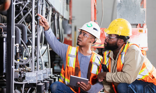 Best Electrical Installation Contractor  in Charles City, IA