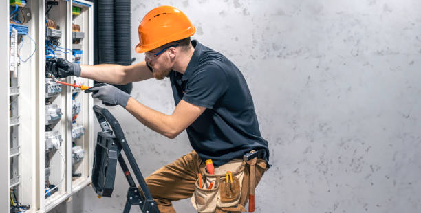 Best Emergency Electrical Repair  in Charles City, IA